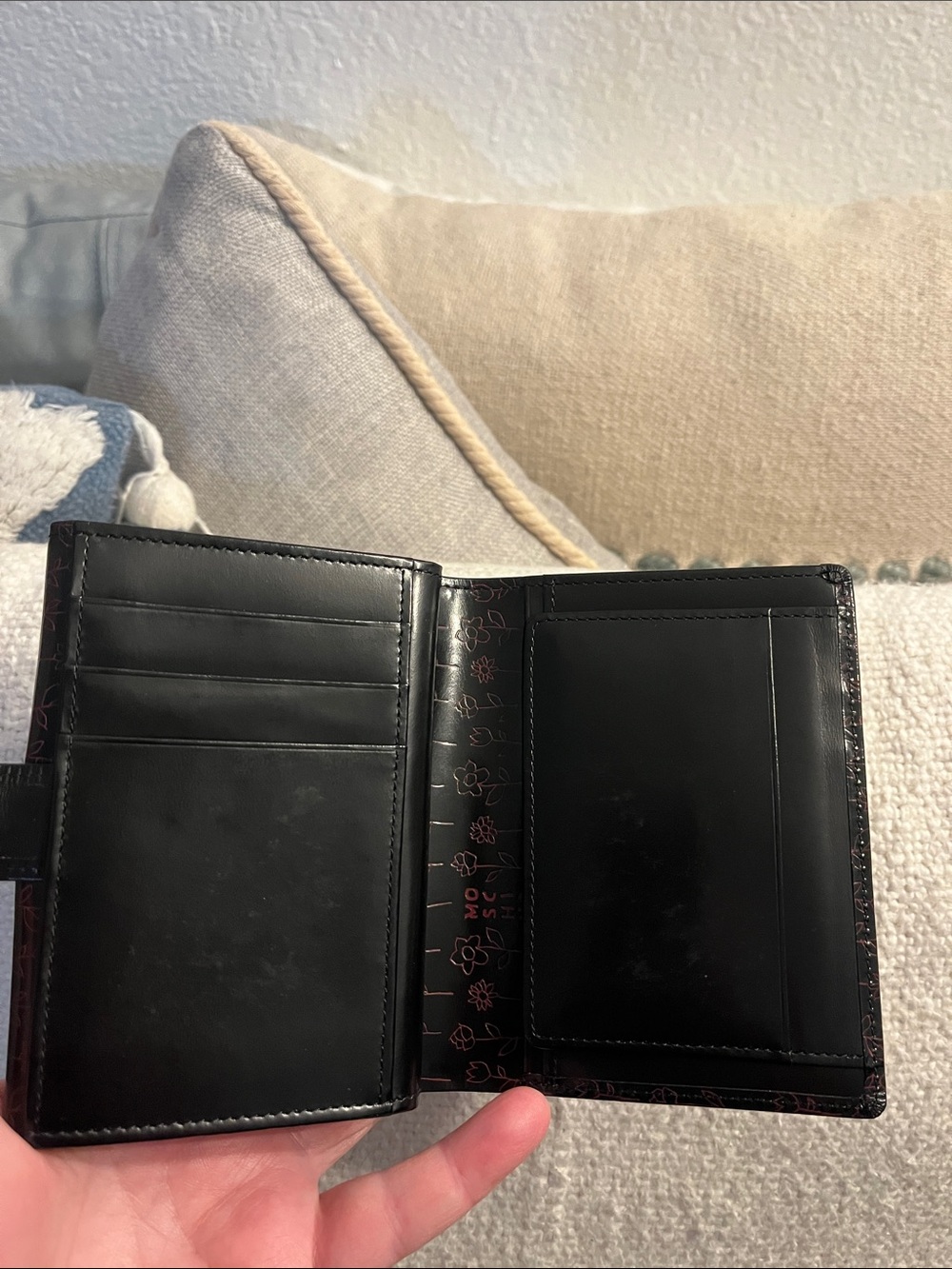 Moschino Black Wallet with Pink Floral Print - Picture 4 of 8